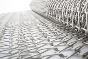 Open weave conveyor belts